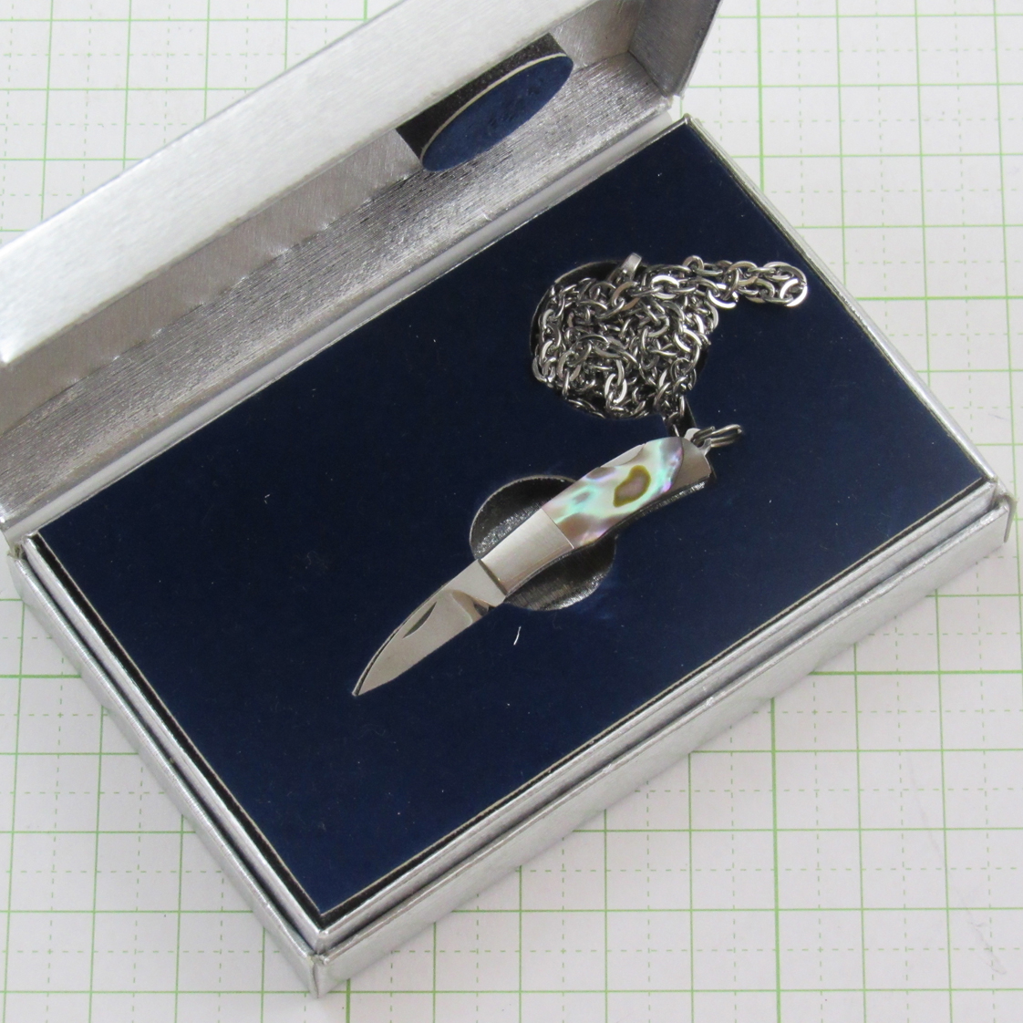 ネックレスチェーン付きミニナイフ