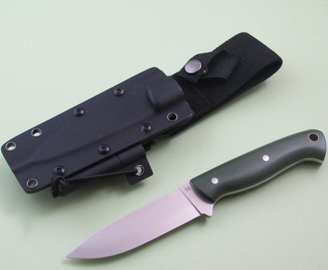 キャンプナイフ